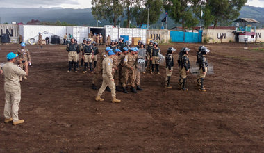 La Police des Nations Unies et la Force de la MONUSCO mutualisent les entraînements pour la gestion commune de l’ordre public