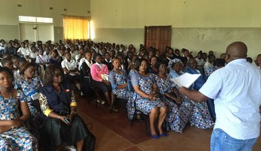 La MONUSCO échange avec les jeunes filles de Katuba sur les violences sexuelles