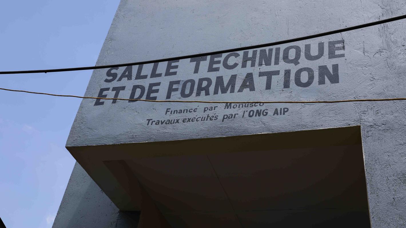 The building includes a technical room dedicated to digital investigations and the digital analysis of physical traces and clues used to reconstruct the sequence of events. Photo MONUSCO ©Didier Vignon Dossou-Gbakon