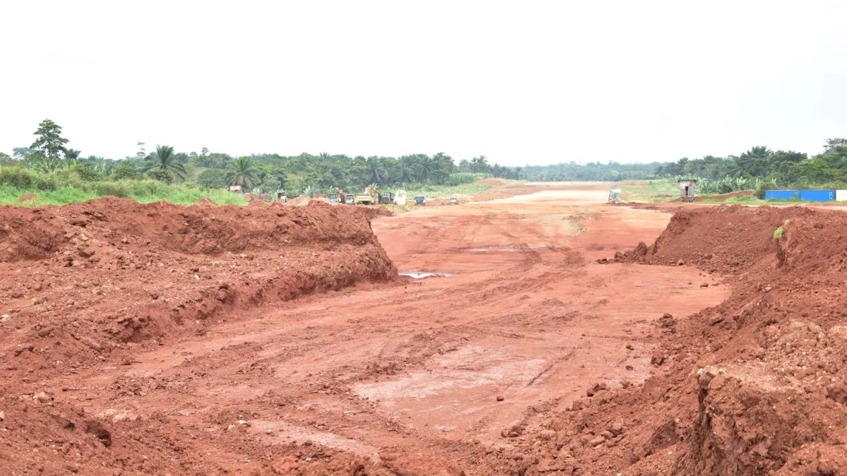 Currently two kilometers long, the runway at Beni Airport will eventually be extended to 3,300 meters.