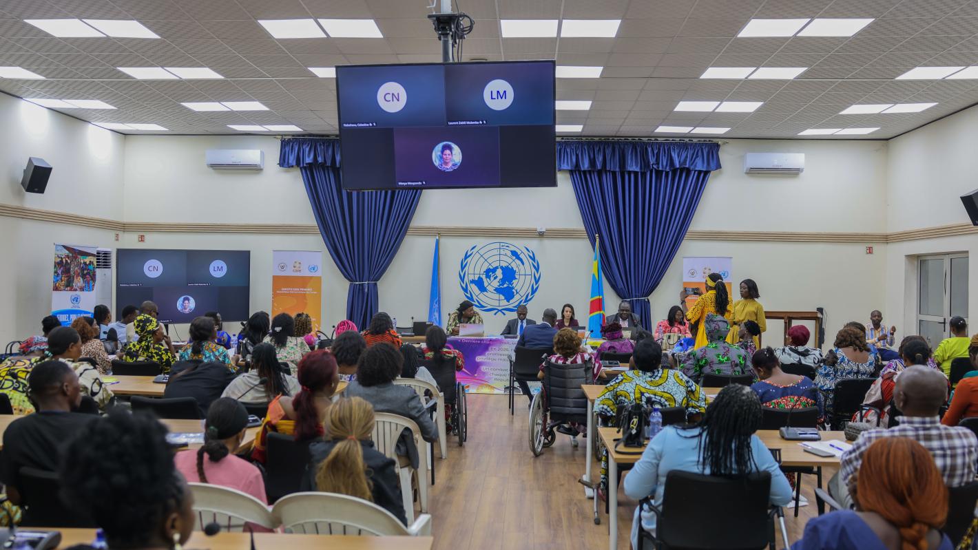 Une centaine de femmes ont participé à un atelier de sensibilisation sur l’égalité de sexe et les droits des femmes vivant avec un handicap organisé par la section Genre de la MONUSCO. ©Photo Jean-Claude Wenga