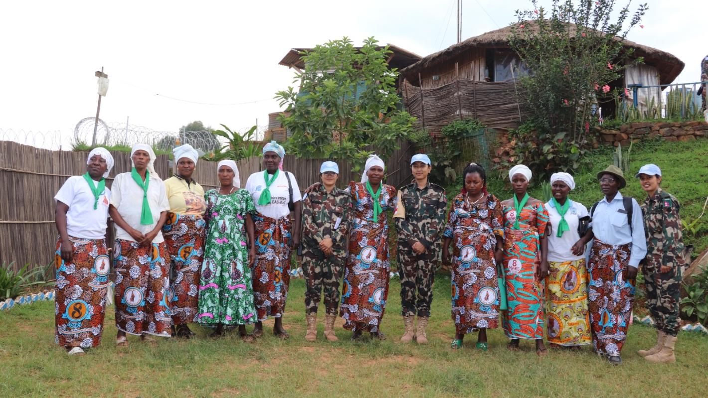 Pour la célébration de la Journée internationale des femmes, des policières de la MONUSCO ont participé à une marche en faveur de la paix, aux côtés de plus d’un millier de femmes congolaises.