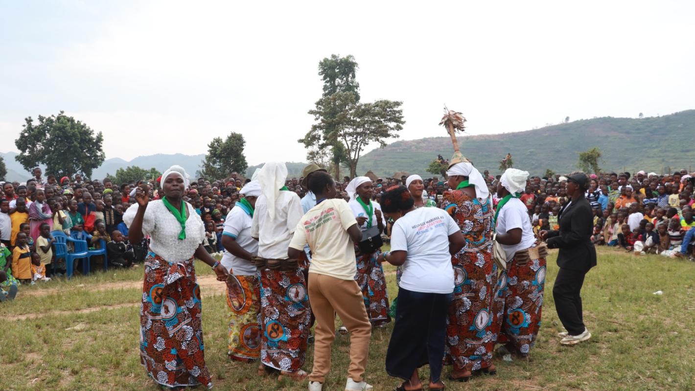 Les différentes composantes de la MONUSCO multiplient les activités de sensibilisation pour encourager la participation des femmes à la vie sociale et communautaire, tout en renforçant leur protection ainsi que celle des enfants.