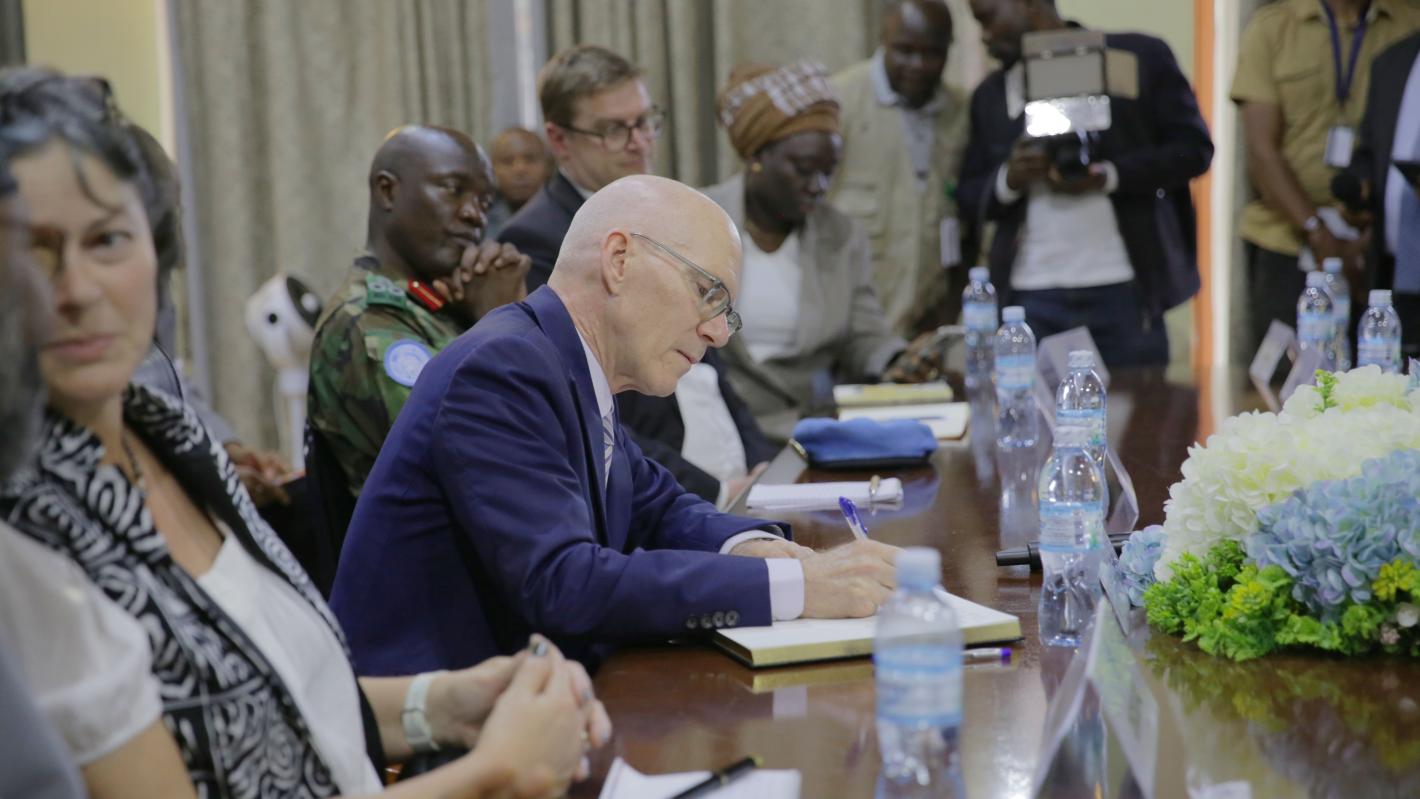  James Swan en visite de terrain pour renforcer l’appui à la protection des civils