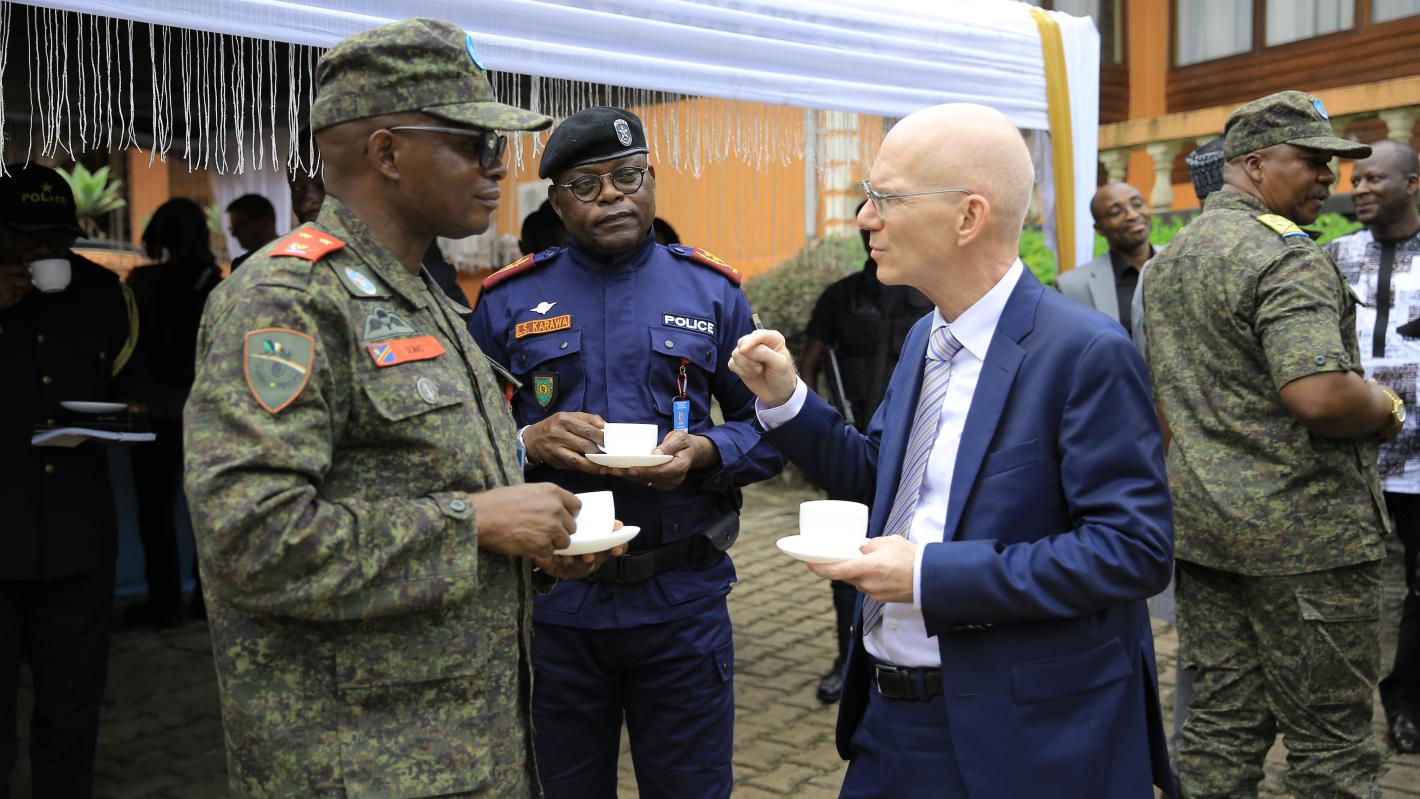  James Swan en visite de terrain pour renforcer l’appui à la protection des civils