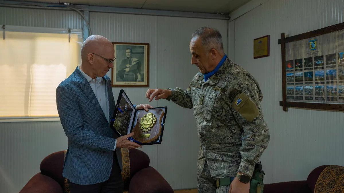 Mr. Swan made a particular point of congratulating Sergeant Matias Reyes, currently deployed with MONUSCO, who was one of the two recipients of the prestigious Mbaye Diagne Medal, awarded on 5 June at United Nations Headquarters in New York.