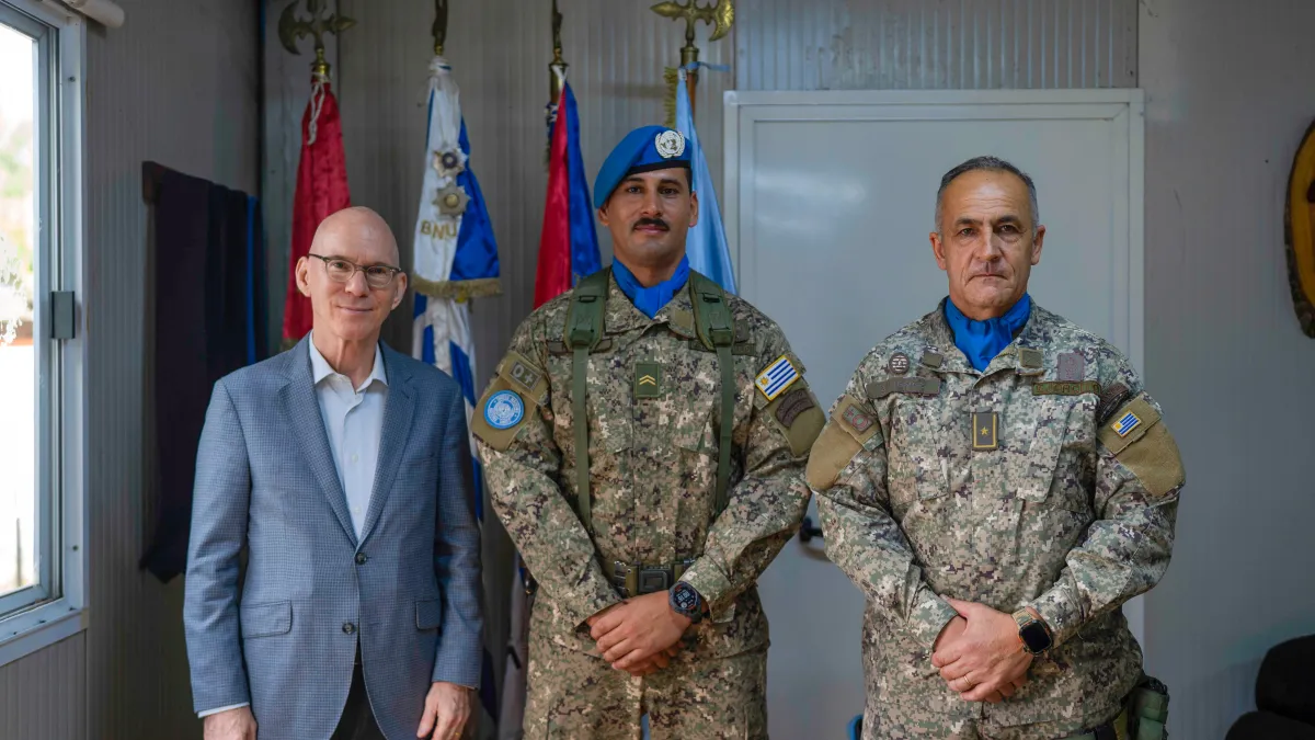 Mr. Swan made a particular point of congratulating Sergeant Matias Reyes, currently deployed with MONUSCO, who was one of the two recipients of the prestigious Mbaye Diagne Medal, awarded on 5 June at United Nations Headquarters in New York.