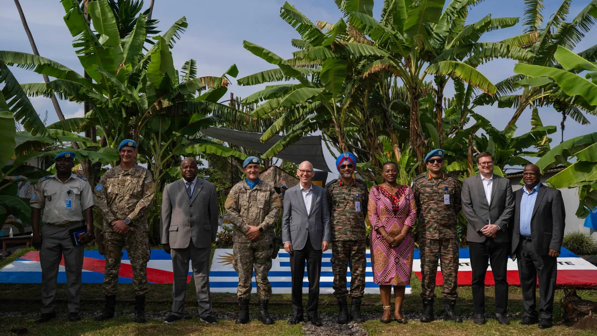 Mr. Swan made a particular point of congratulating Sergeant Matias Reyes, currently deployed with MONUSCO, who was one of the two recipients of the prestigious Mbaye Diagne Medal, awarded on 5 June at United Nations Headquarters in New York.