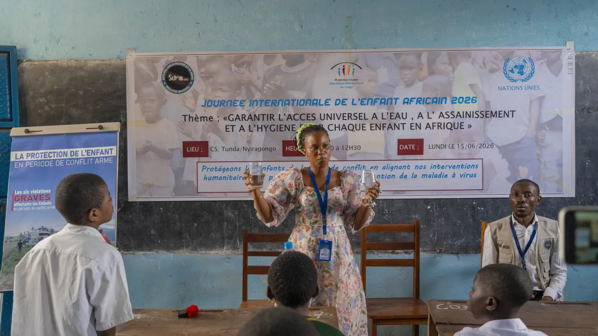 Le 16 juin à Goma des élèves ont été sensibilisés à leurs droits et aux mesures de prévention d Ebola lors d'une activité organisée avec la MONUSCO et l'OMS