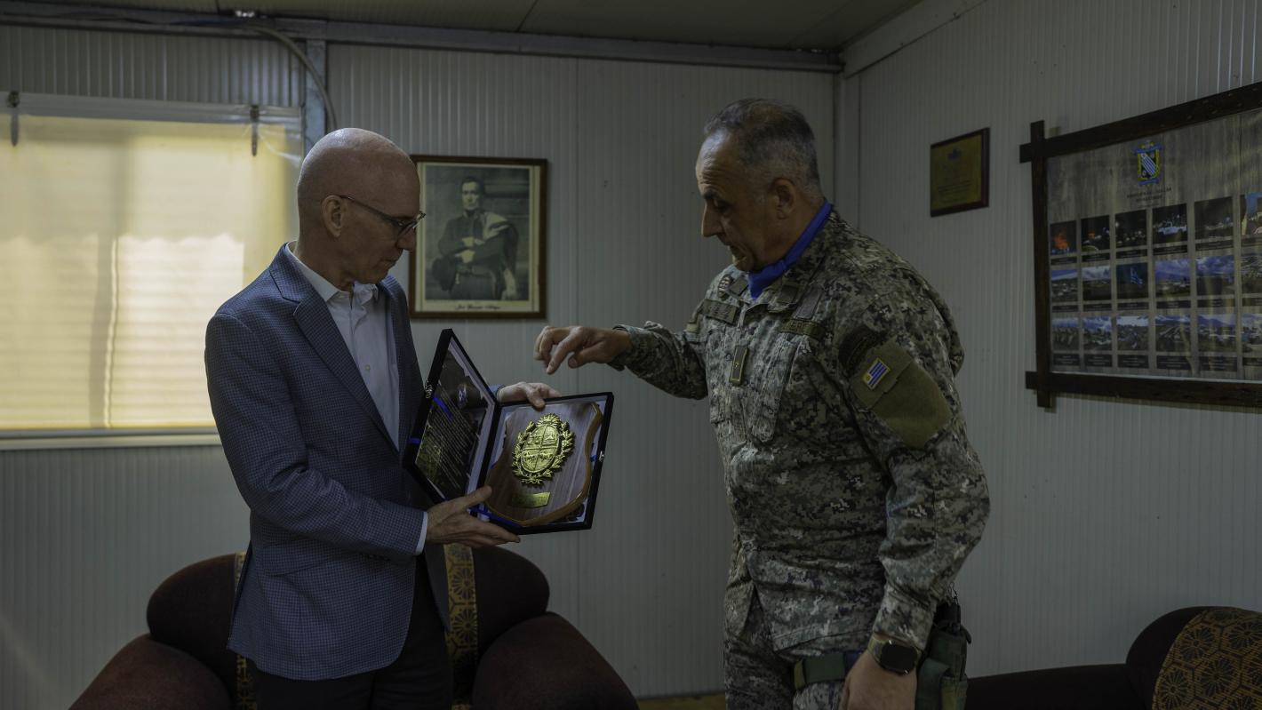 Mr. Swan made a particular point of congratulating Sergeant Matias Reyes, currently deployed with MONUSCO, who was one of the two recipients of the prestigious Mbaye Diagne Medal, awarded on 5 June at United Nations Headquarters in New York.