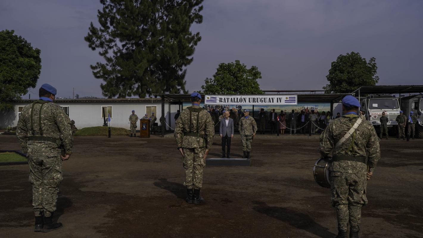 Mr. Swan made a particular point of congratulating Sergeant Matias Reyes, currently deployed with MONUSCO, who was one of the two recipients of the prestigious Mbaye Diagne Medal, awarded on 5 June at United Nations Headquarters in New York.