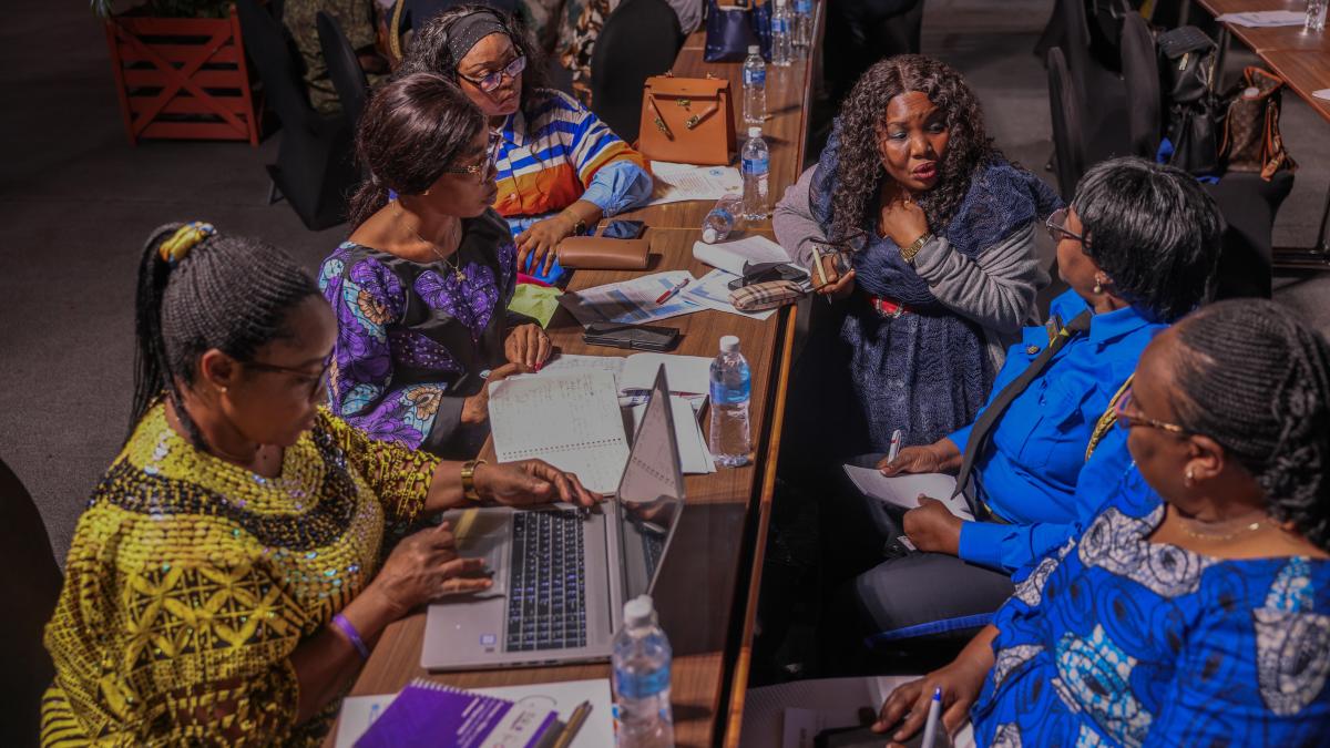 The objective of this immersion is clear: to equip the women of the Advisory Group with the necessary tools to translate harsh field realities and early warnings into concrete, sharp, and actionable policy recommendations for high-level decision-makers.