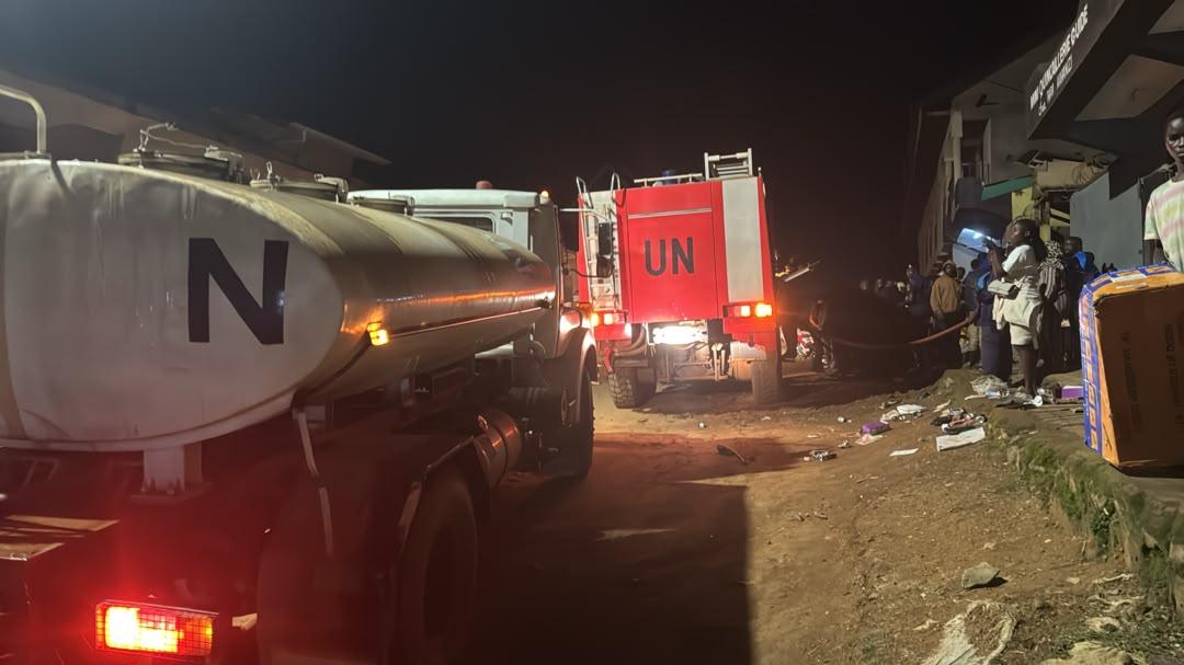 MONUSCO’s intervention has reinforced the efforts of the local population, who participated in the initial operations by providing water and sand to limit the spread of the fire.