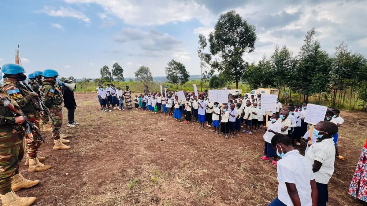 Chaque jour, des patrouilles conjointes sont organisées avec les FARDC autour des écoles et dans les secteurs les plus exposés aux attaques armées.