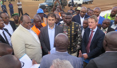 Le vice-premier ministre en charge des transports visite les travaux sur la piste de l’aéroport de Mavivi, financés par la MONUSCO
