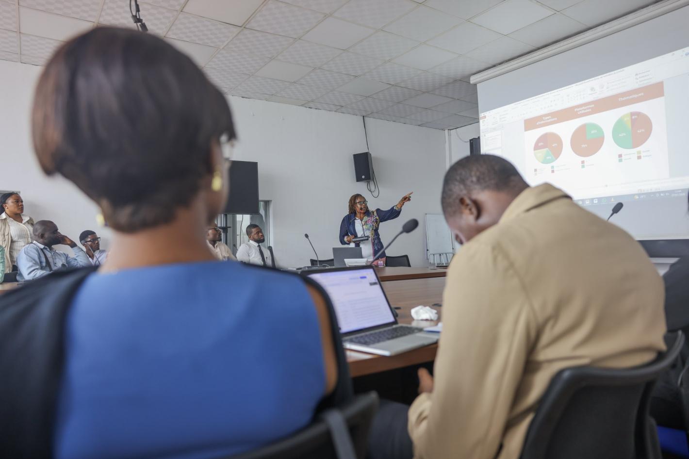 Formation pour la lutte de la désinformation genrée Formation pour la lutte de la désinformation genrée