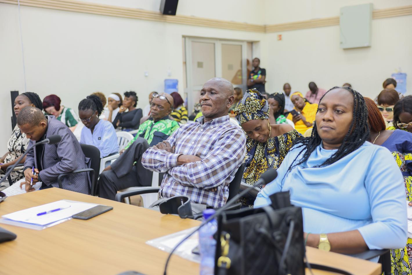 Une centaine de femmes ont participé à un atelier de sensibilisation sur l’égalité de sexe et les droits des femmes vivant avec un handicap organisé par la section Genre de la MONUSCO. ©Photo Jean-Claude Wenga