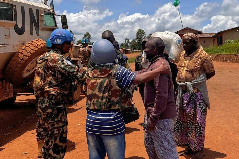 Among the former hostages are an officer of the Congolese National Police (PNC), a young activist from civil society movements, as well as a woman accompanied by her child. Photo MONUSCO Among the former hostages are an officer of the Congolese National Police (PNC), a young activist from civil society movements, as well as a woman accompanied by her child.
