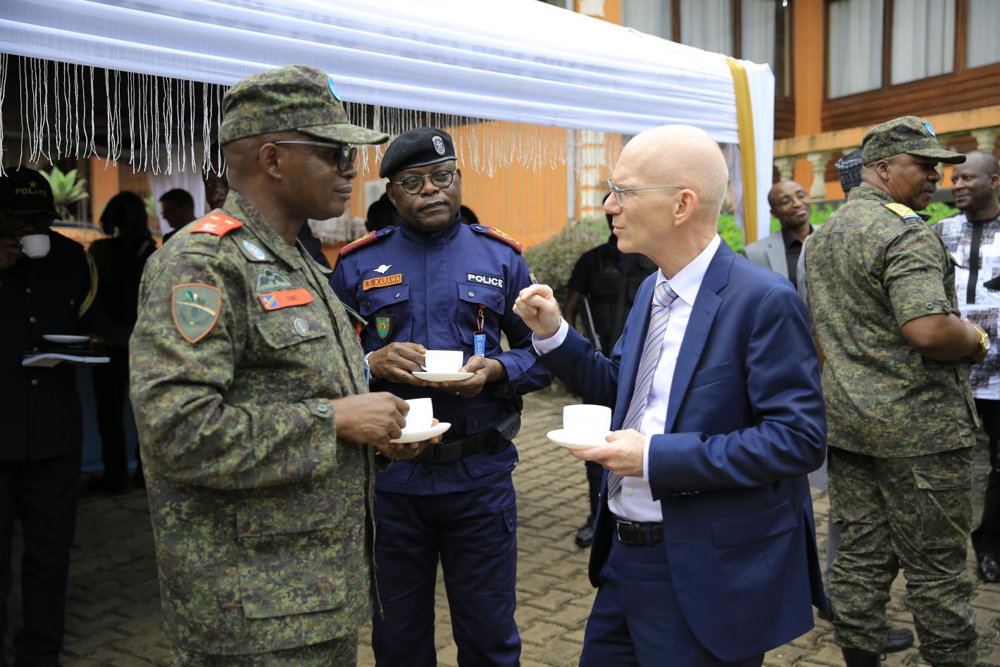  James Swan en visite de terrain pour renforcer l’appui à la protection des civils