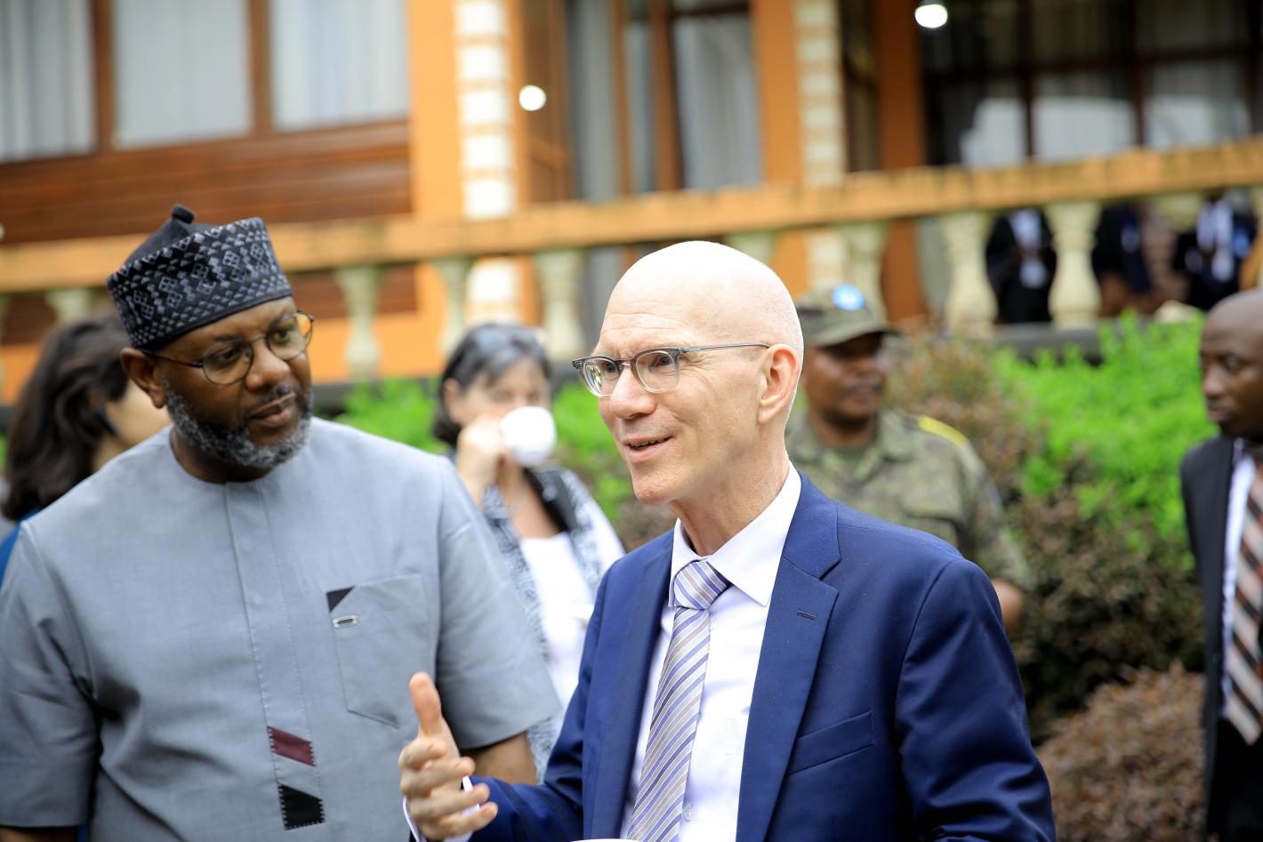  James Swan en visite de terrain pour renforcer l’appui à la protection des civils