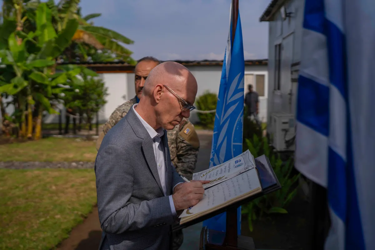 Mr. Swan made a particular point of congratulating Sergeant Matias Reyes, currently deployed with MONUSCO, who was one of the two recipients of the prestigious Mbaye Diagne Medal, awarded on 5 June at United Nations Headquarters in New York.