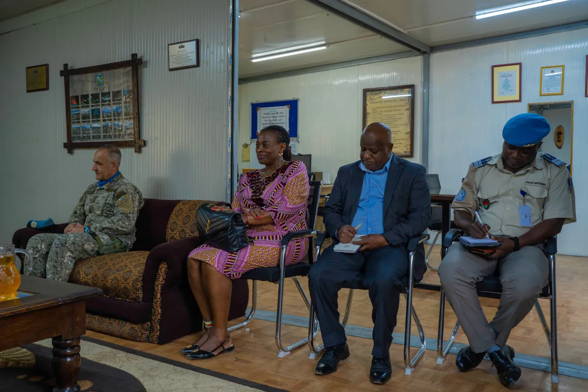 Mr. Swan made a particular point of congratulating Sergeant Matias Reyes, currently deployed with MONUSCO, who was one of the two recipients of the prestigious Mbaye Diagne Medal, awarded on 5 June at United Nations Headquarters in New York.