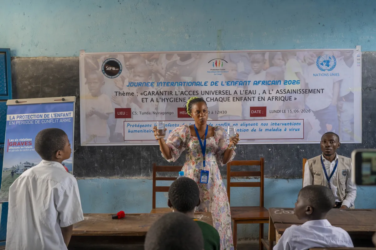 Le 16 juin à Goma des élèves ont été sensibilisés à leurs droits et aux mesures de prévention d Ebola lors d'une activité organisée avec la MONUSCO et l'OMS