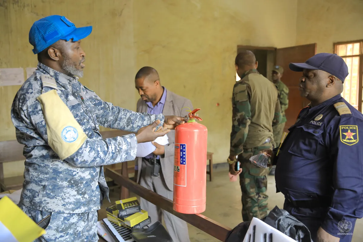 L’initiative vise à améliorer les normes de sécurité et de sûreté dans quatre établissements pénitentiaires prioritaires, à savoir les prisons de Ndolo et Makala à Kinshasa, ainsi que celles de Bunia (Ituri) et Beni (Nord-Kivu).