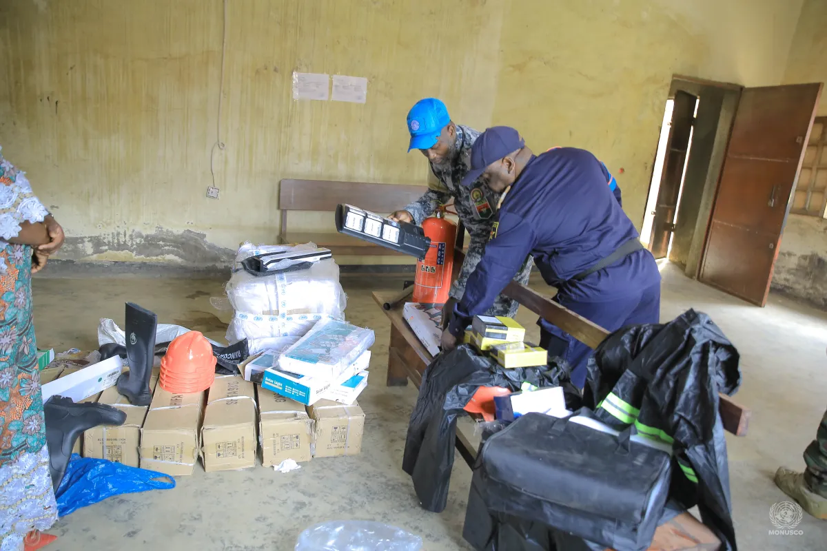 L’initiative vise à améliorer les normes de sécurité et de sûreté dans quatre établissements pénitentiaires prioritaires, à savoir les prisons de Ndolo et Makala à Kinshasa, ainsi que celles de Bunia (Ituri) et Beni (Nord-Kivu).