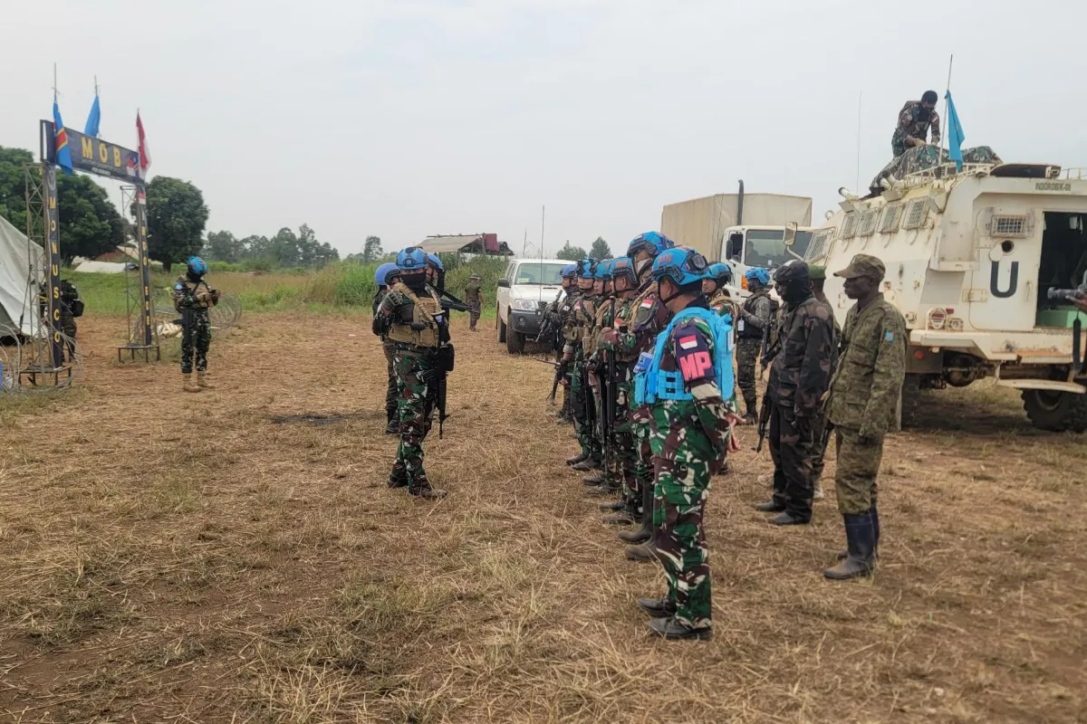 In Nyakunde, Ituri, MONUSCO patrols are helping restore communities' confidence and revive the Ebola response. Health authorities are calling for a sustained presence to protect communities and ensure continuity of care.