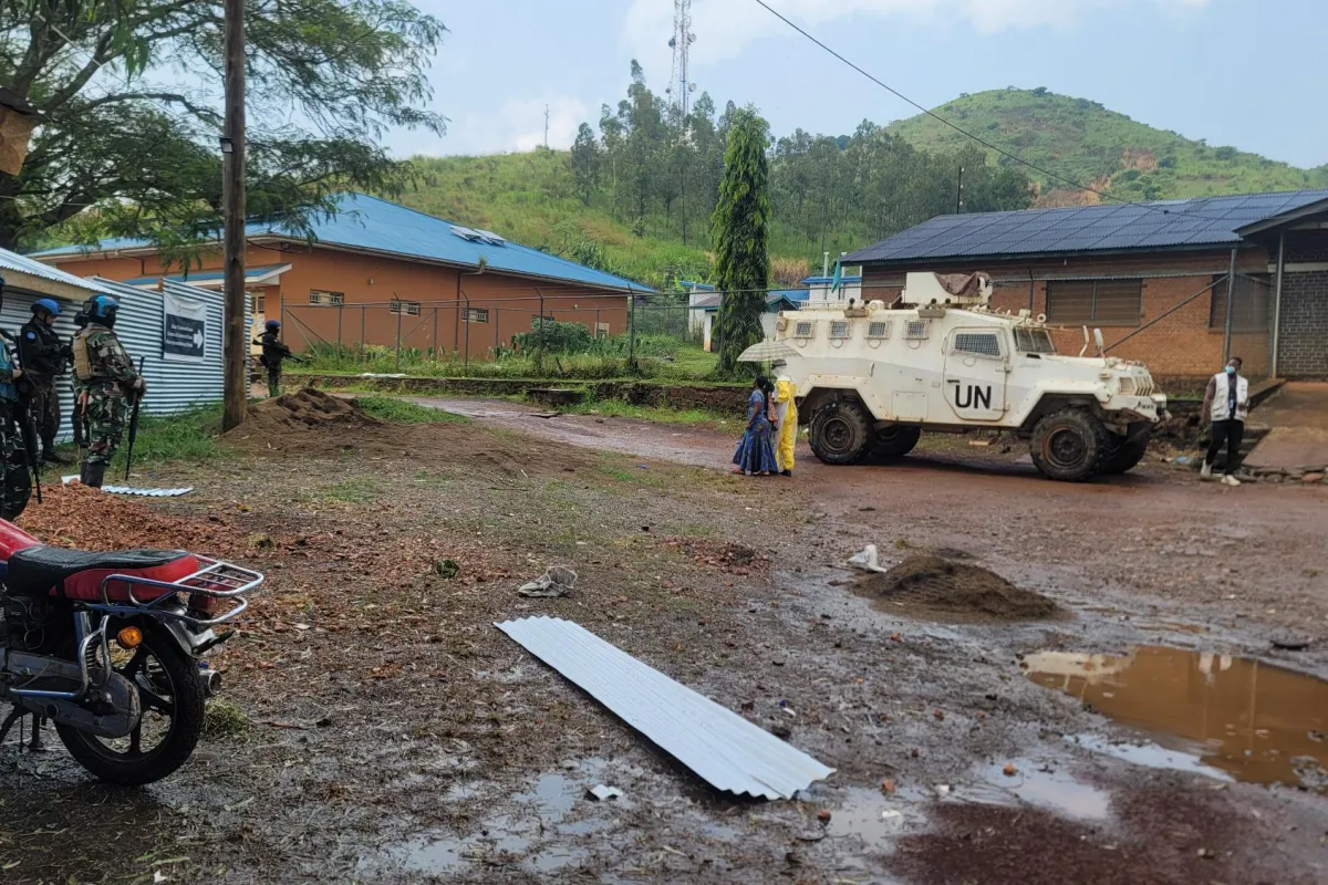 In Nyakunde, Ituri, MONUSCO patrols are helping restore communities' confidence and revive the Ebola response. Health authorities are calling for a sustained presence to protect communities and ensure continuity of care.