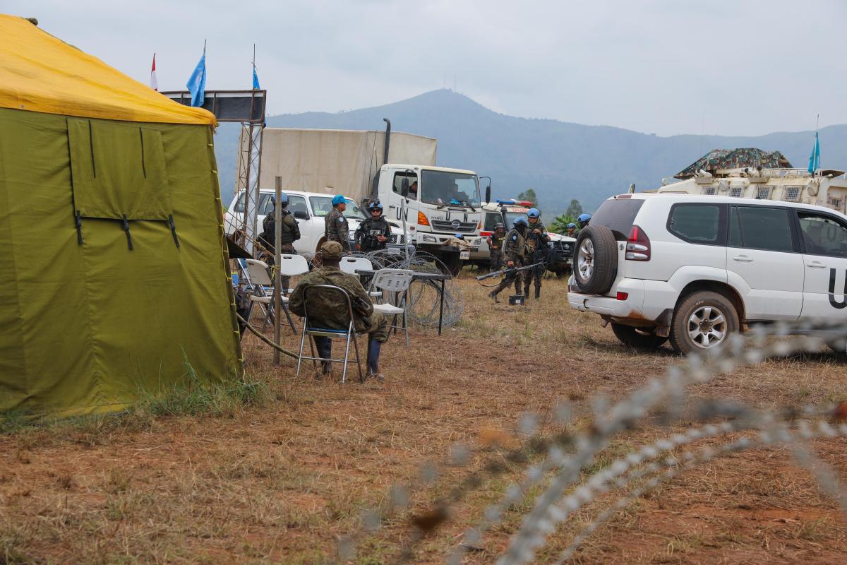 In Nyakunde, Ituri, MONUSCO patrols are helping restore communities' confidence and revive the Ebola response. Health authorities are calling for a sustained presence to protect communities and ensure continuity of care.