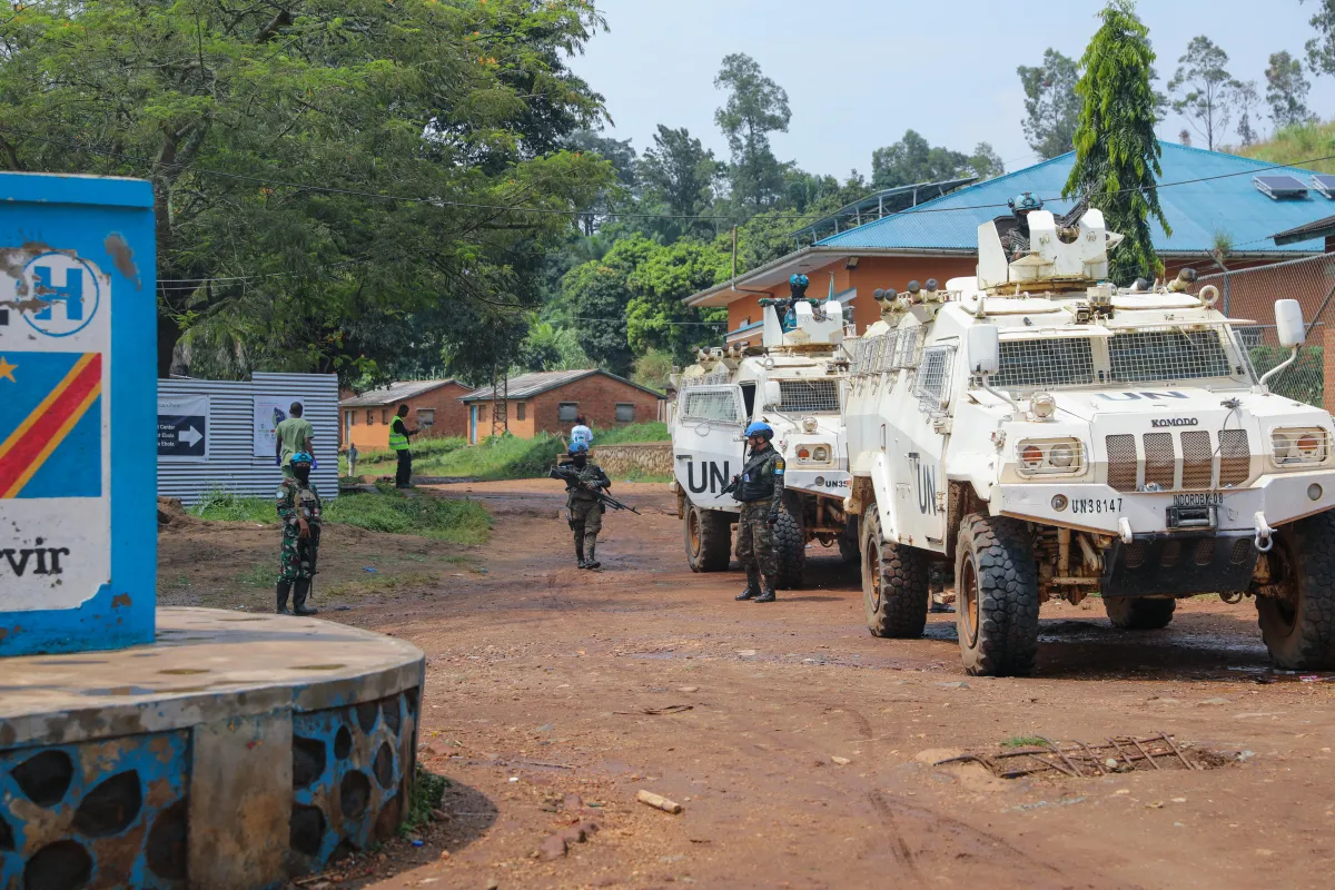 In Nyakunde, Ituri, MONUSCO patrols are helping restore communities' confidence and revive the Ebola response. Health authorities are calling for a sustained presence to protect communities and ensure continuity of care.