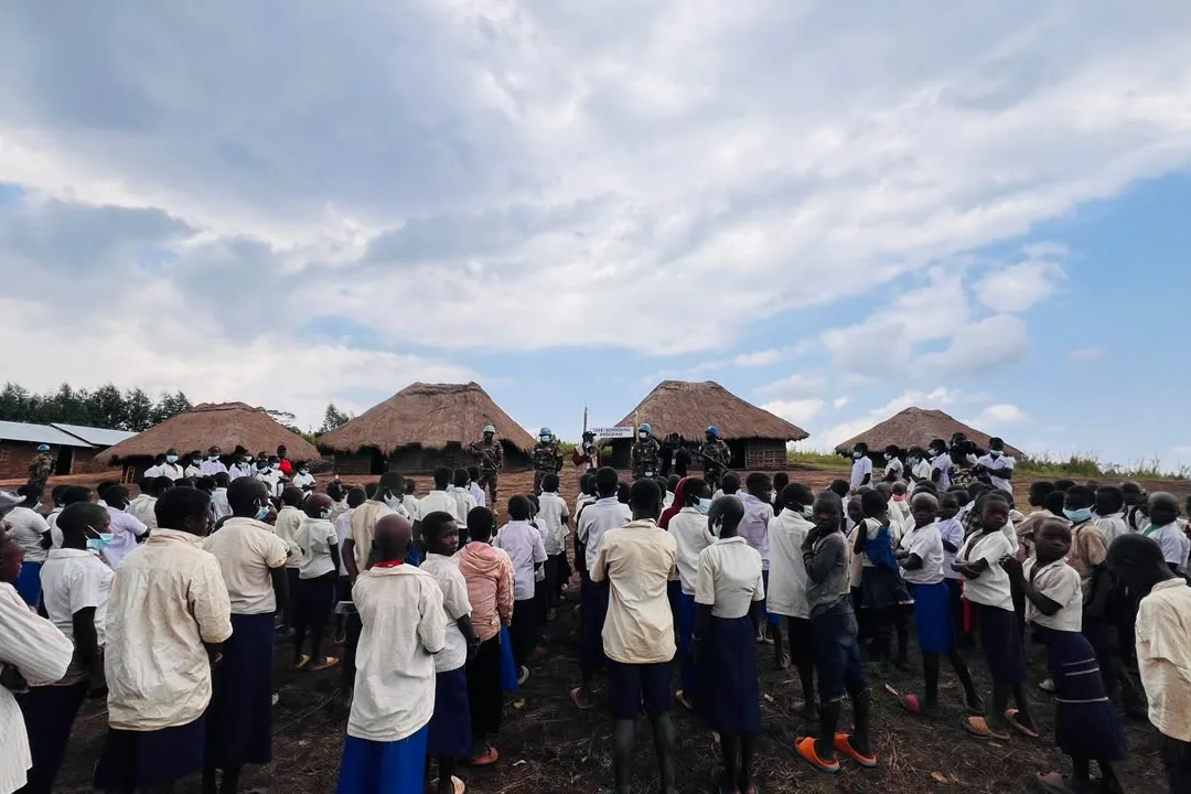 Chaque jour, des patrouilles conjointes sont organisées avec les FARDC autour des écoles et dans les secteurs les plus exposés aux attaques armées.