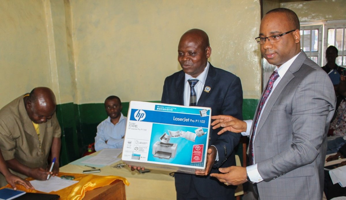 Bukavu : le BCNUDH remet des matériels de travail au réseau VIWINE