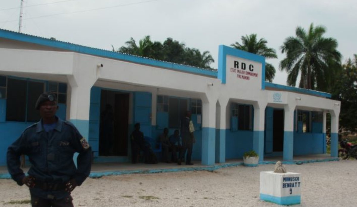 Remise officielle du projet de réhabilitation du commissariat de police-centre de Manono 