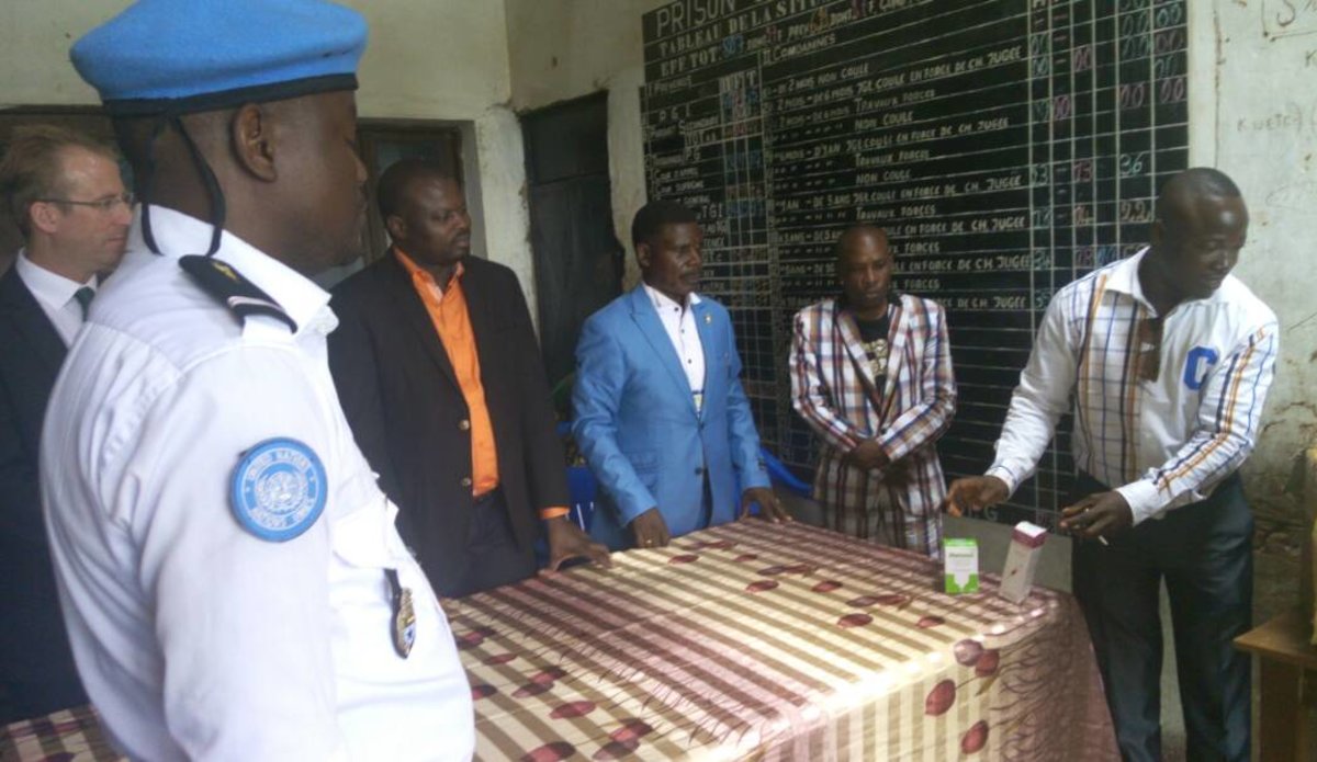 La MONUSCO donne des médicaments à la prison de Kananga