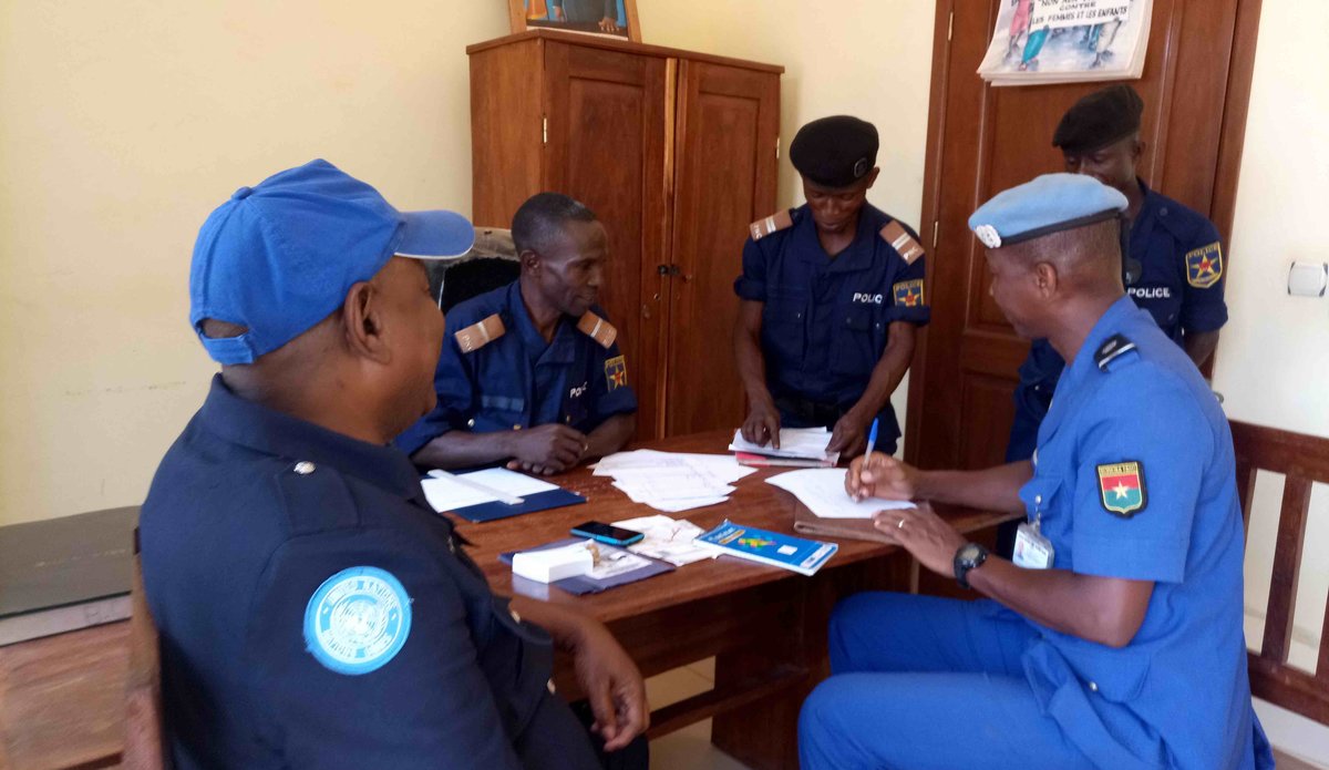 La Police des Nations Unies apporte son appui conseil à la Police Congolaise en matière de droits des gardes à vue