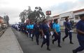La police de la MONUSCO organise une marche pour clôturer le mois de la femme