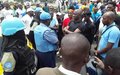 Kinshasa: while patrol, MONUSCO police explain their mandate to the civilian population