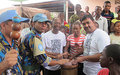 Les Volontaires des Nations Unies viennent en soutient aux orphelins de Mbuji-Mayi 