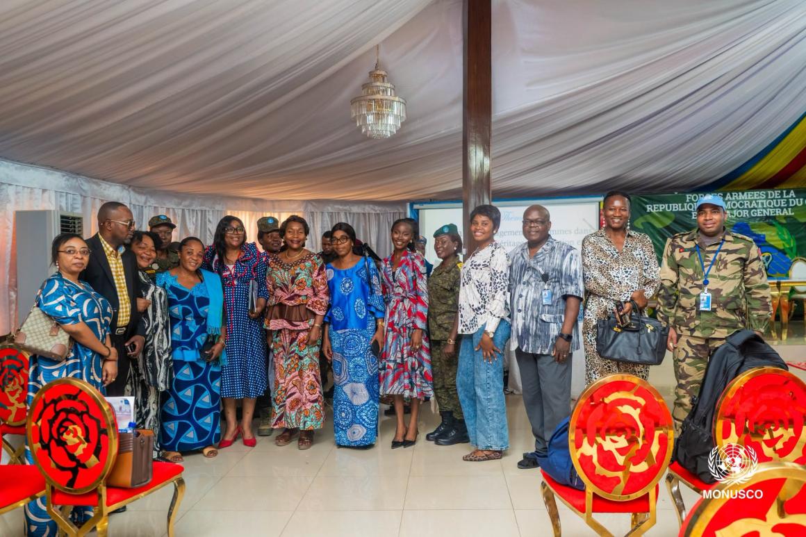 À l'occasion du 60ᵉ anniversaire de l'intégration des femmes dans les FARDC, militaires, autorités et partenaires ont échangé sur les progrès accomplis et les défis à relever. La MONUSCO reste engagée aux côtés des autorités congolaises pour une sécurité plus inclusive.